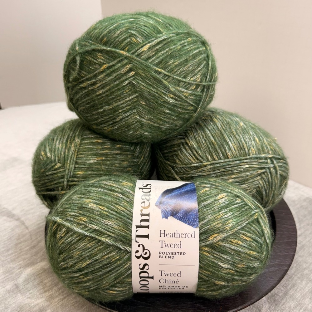 Loops & Threads Heathered Tweed Yarn Basil Green 4 Skeins 418 Yds Each Light 3